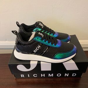 John Richmond Women’s metallic retro sneaker size US 8,5-9( EU39) NIB